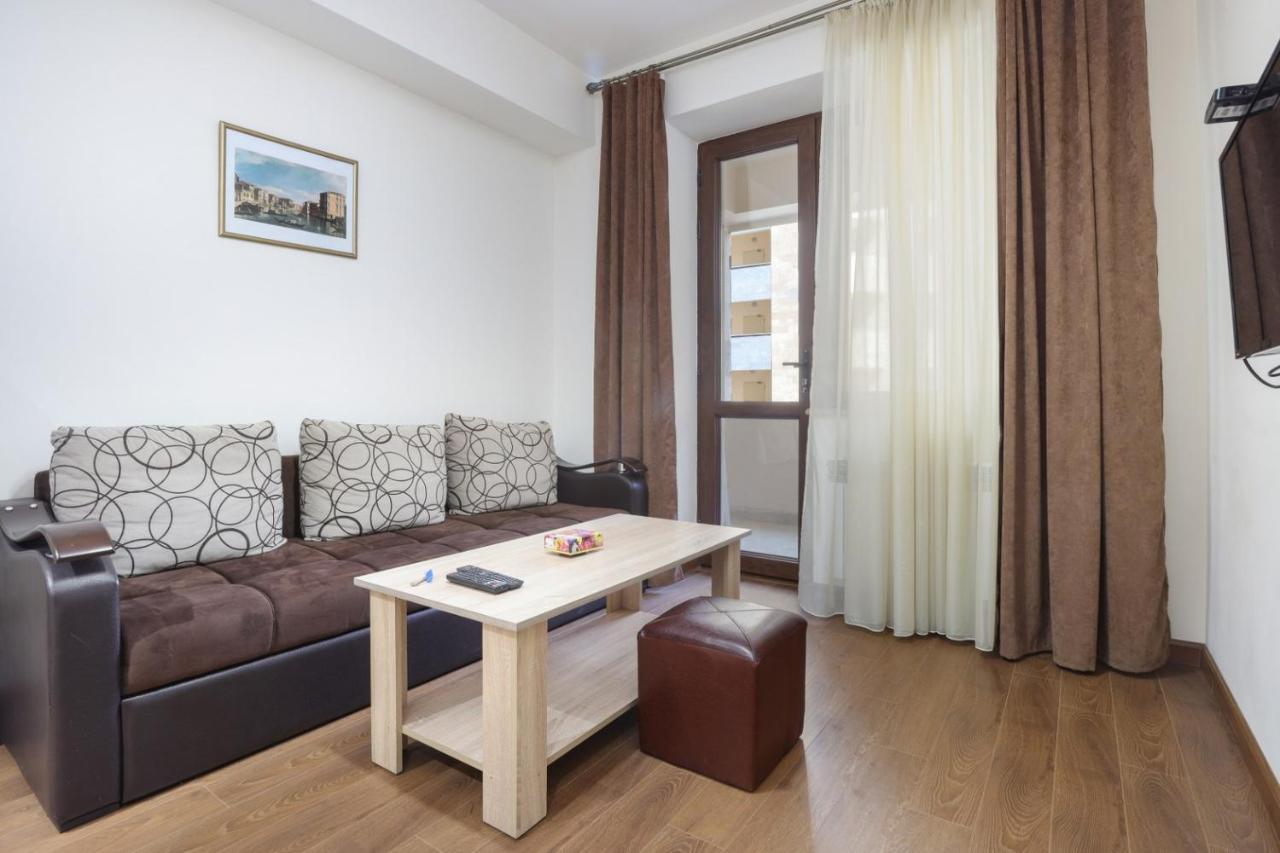 Stay Inn-Apartments On Buzand 17 يريفان المظهر الخارجي الصورة